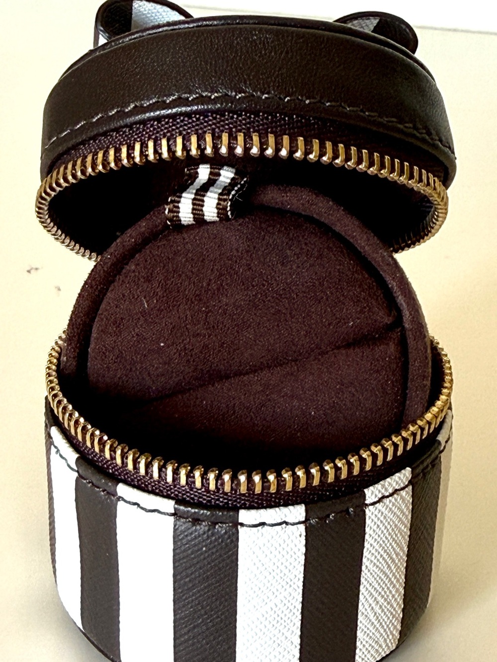 Retired Henri Bendel Brown Stripe Travel Jewelry Case Ring Box - Picture 6 of 9